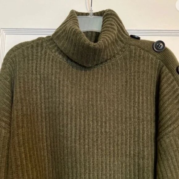 NWT Express Ribbed Button Turtleneck Green Extra Small XS - Picture 2 of 8